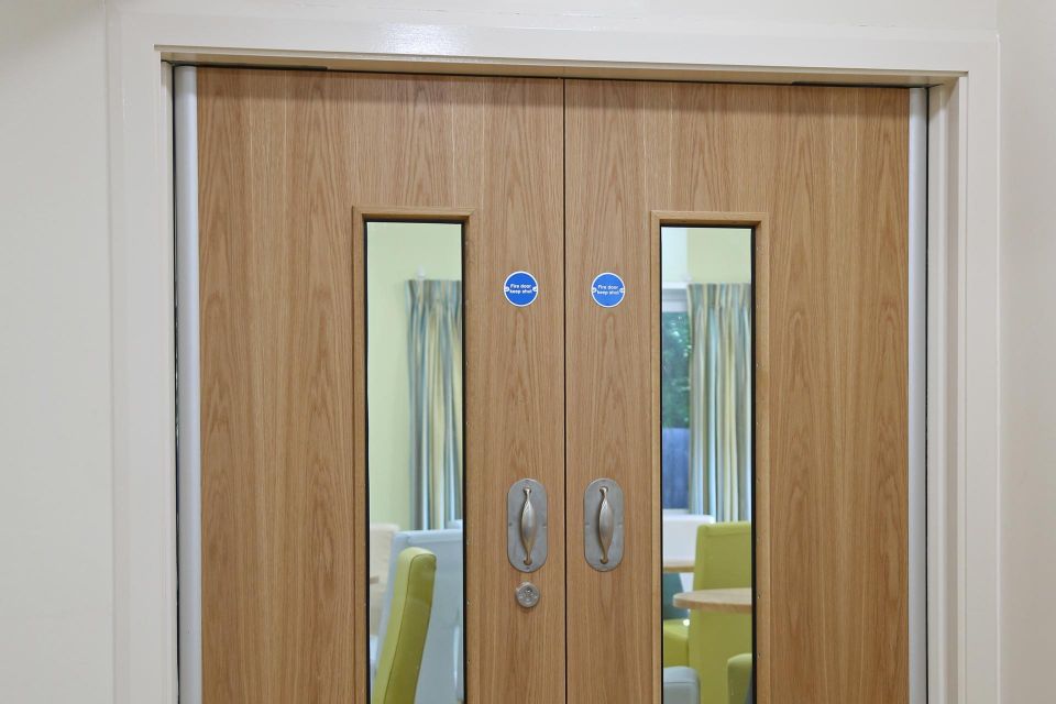 Corridor doorset