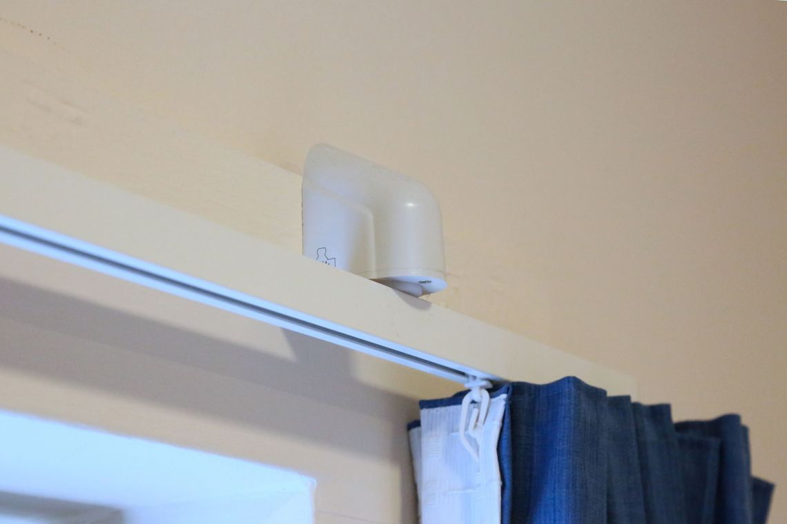 Anti-Ligature Curtain Track - Safehinge EN